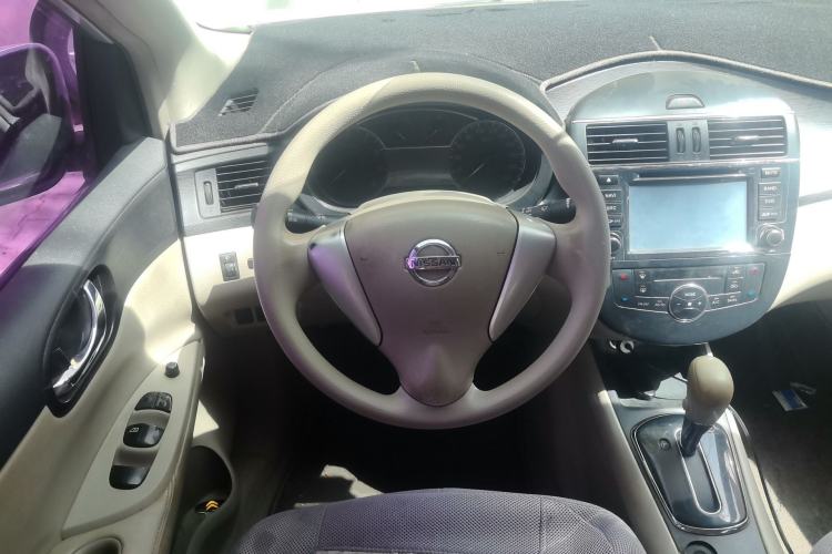 Used Nissan Tiida 2011 1.6L CVT Smart Version Steering Wheel
