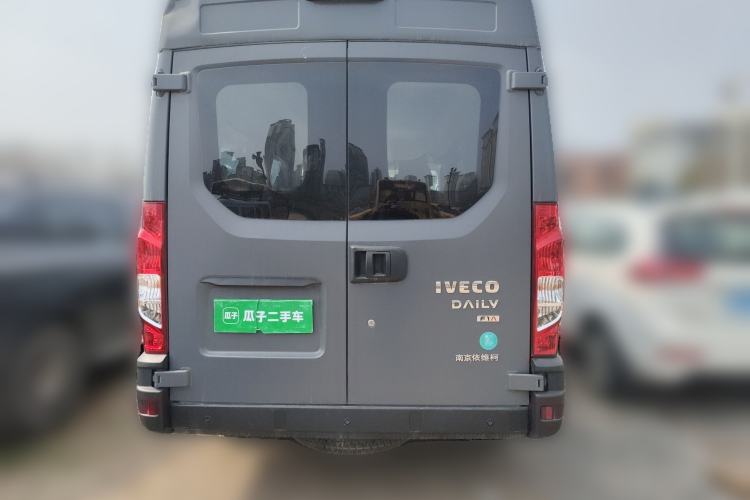 Used Iveco Eurocargo 2021 2.0T Manual Super-Rui Short Wheelbase High-Roof Side-Sliding Door F1A
