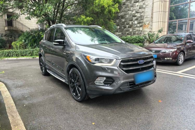 Used Ford Kuga 2017 EcoBoost 245 Four-Wheel-Drive Sport Model
