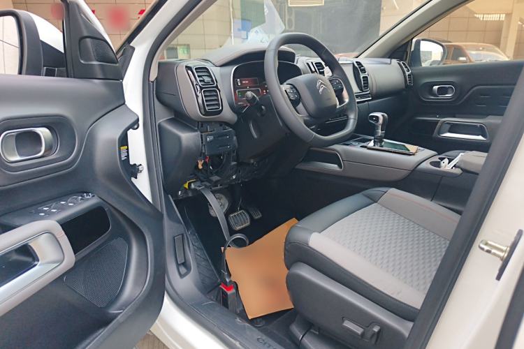 Used Citroen C5 AIRCROSS 2017 350THP Fashion Edition Driver Seat