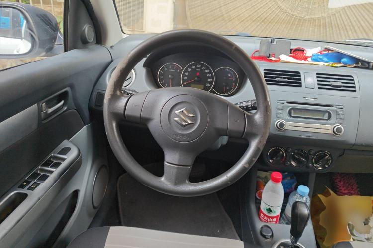 Used Suzuki Swift 2014 1.5L Automatic Fashion Edition
