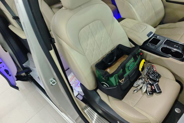 Used Buick GL8 2022 ES Land Cruiser 653T Luxury Model
