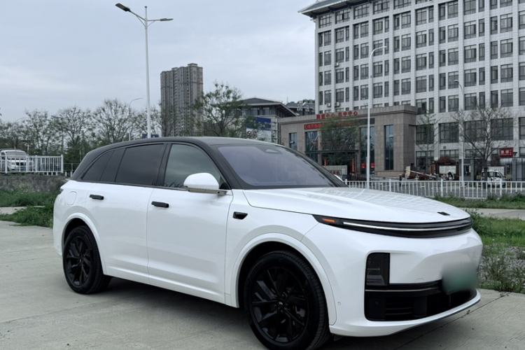 Used Li Auto L7 2023 Air model
