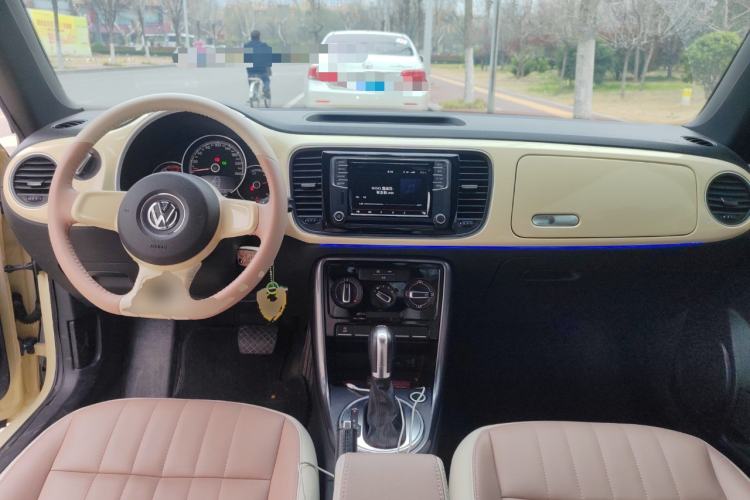 Used Volkswagen Beetle 2018 180TSI Yile Model Center Console