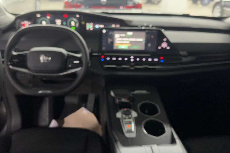 Used Changan UNI-K iDD 2023 Zhidian iDD 1.5T 135km Smart & Fun Model