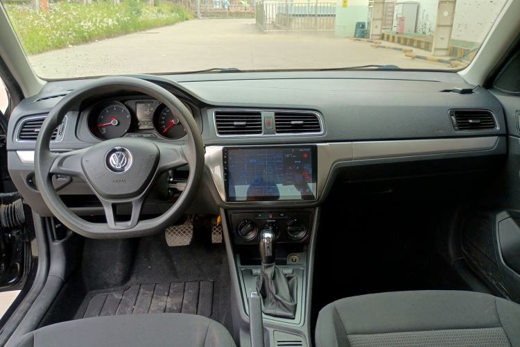 Used Volkswagen Lavida 2018 Classic 1.5L Automatic Fashion Edition China VI Standard
