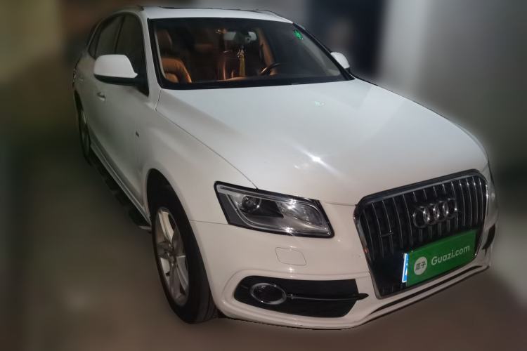 Used Audi Q5 2018 Collector's Edition 40 TFSI Technology Model