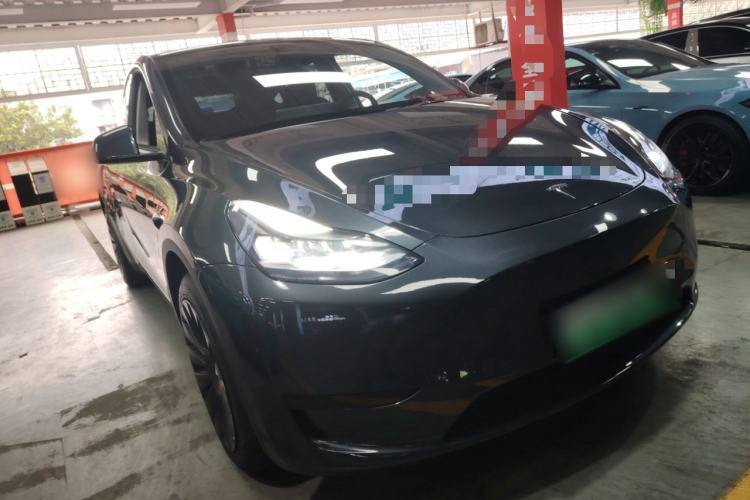 Used Tesla Model Y 2023 Rear-Wheel-Drive Version
