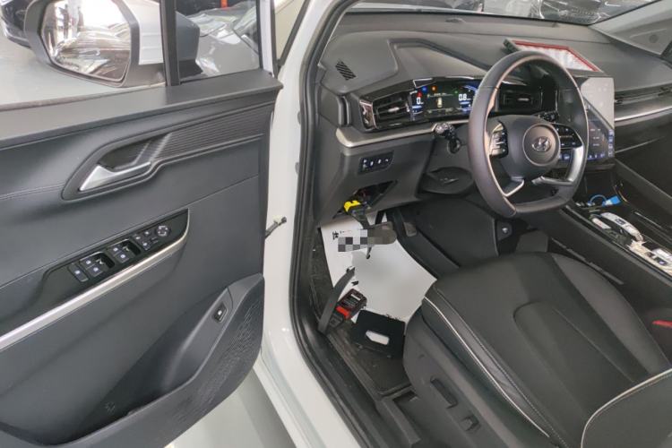 Used Hyundai Custo 2024 270TGDi LUX Prestige Edition Driver Seat