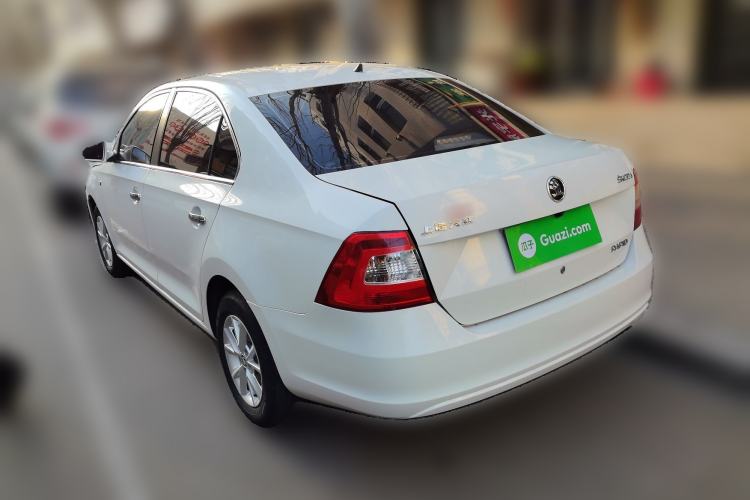 Used Skoda Rapid 2015 1.4L Manual Enjoyment Model