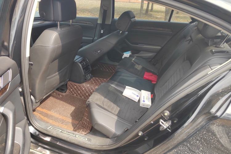 Used Volkswagen Magotan 2017 330TSI DSG Luxury Model Left Rear Seat