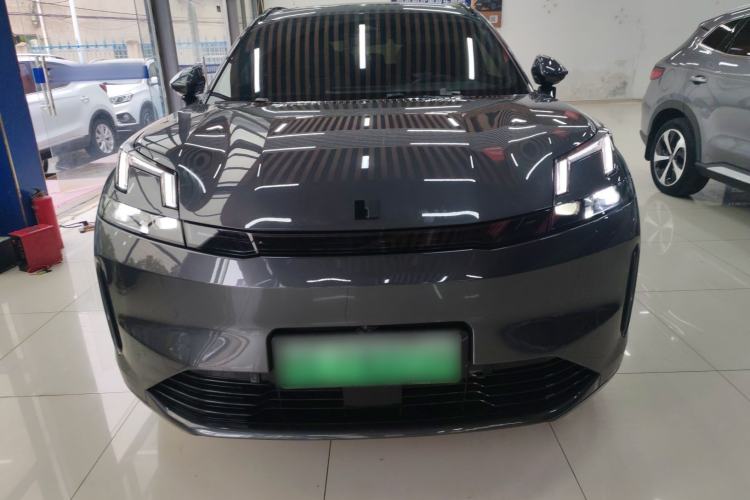 Used Lynk & Co 08 EM-P 2025 120km Long-Range Pro
