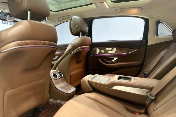 Used Mercedes-Benz E-Class 2022 Revised Version E 300 L Luxury Edition Interior 3