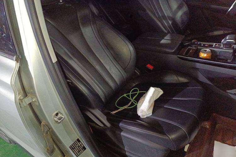 Used Roewe RX5 MAX 2021 Supreme Series 300TGI Automatic Luxury Cabin Edition
