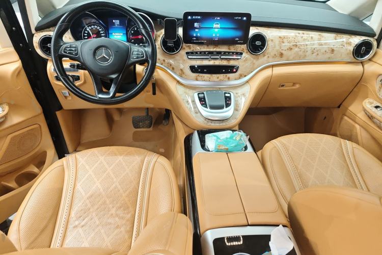 Used Mercedes-Benz V-Class 2021 V 260 L Long Wheelbase Prestige Edition
