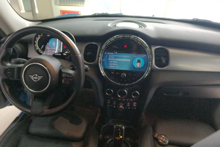 Used MINI MINI 2022 1.5T COOPER Classic Edition