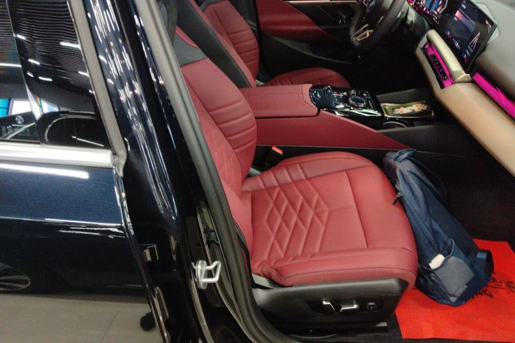 Used BMW 5 Series 2025 530Li Luxury Edition M Sport Package
