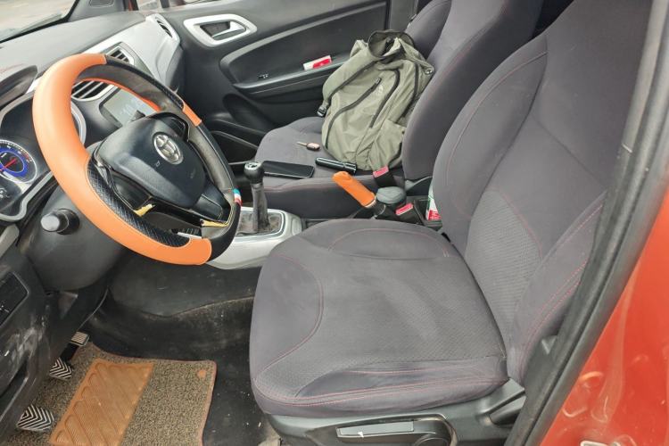 Used Brilliance V3 2015 1.5L Manual Base Version Left Front Seat