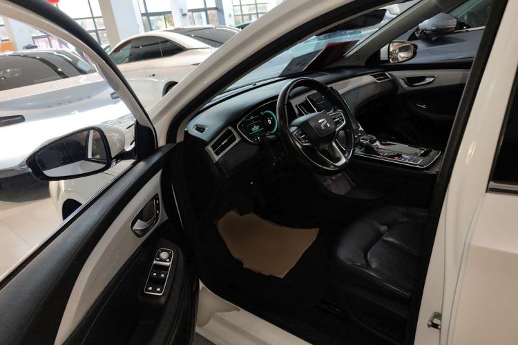 Used Rising ER6 2020 620 km Smart Edition Driver Seat