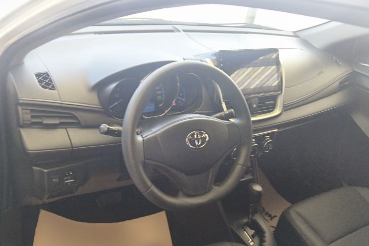 Used Toyota YARiS L Zhi Xuan 2016 Revised 1.5E CVT Charming Edition
