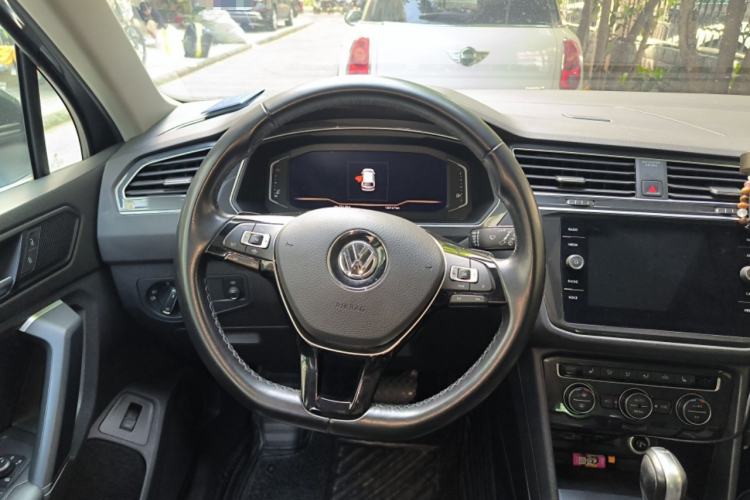 Used Volkswagen Tiguan 2018 330TSI All-Wheel-Drive Innovation Model