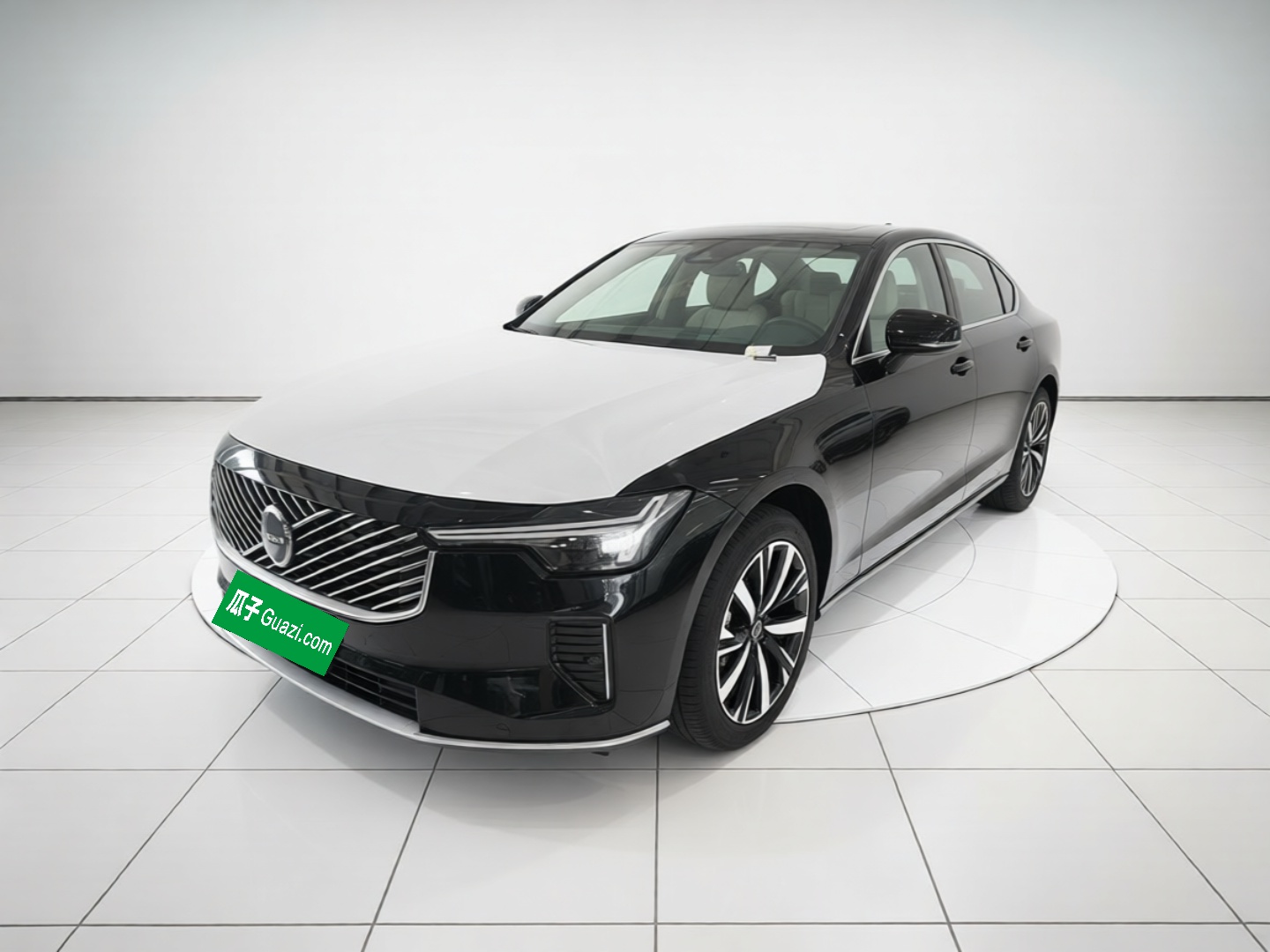 Unter der Vorderseite des Autos