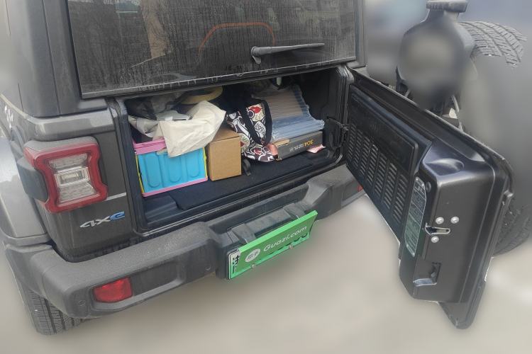 Used Jeep Wrangler New Energy 2021 Four-Door 2.0T 4xe Sahara First Edition Trunk