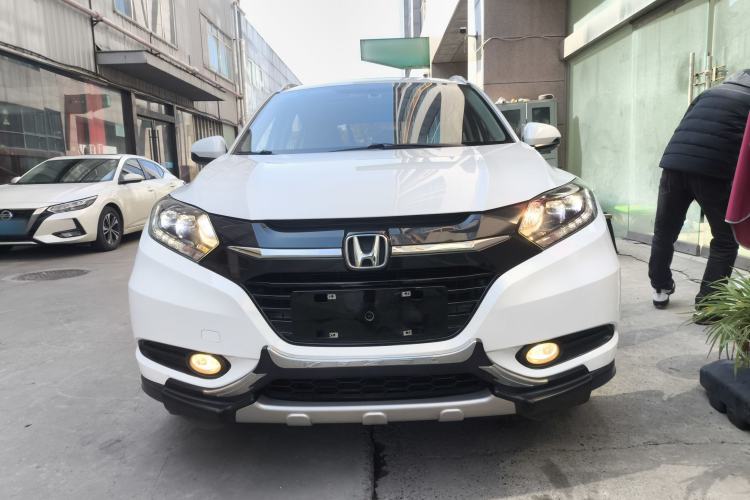 Used Honda Vezel 2015 1.8L CVT 2WD Luxury Model
