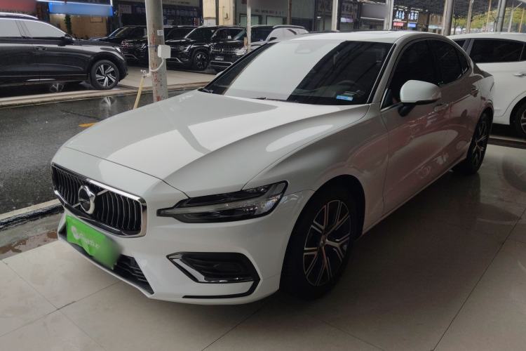 Used Volvo S60 2024 B4 Zhiyi Luxury Edition
