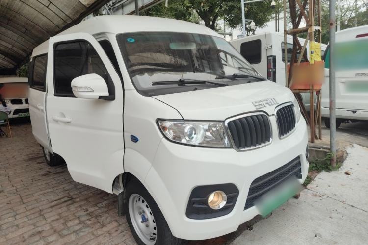 Used SRM Haoyun 2025 Standard Model Ningde 41.86kWh 305KM 6 Seats Front Right 45 Deg
