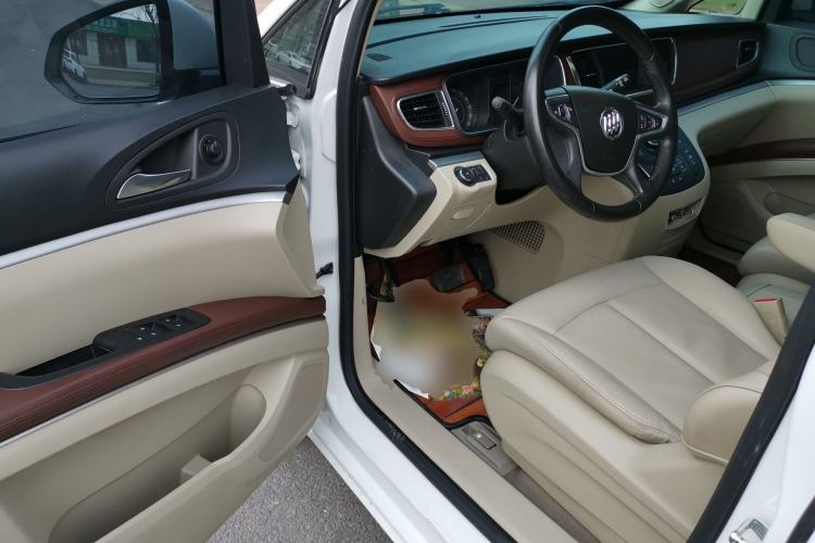 Used Buick GL8 2018 28T Luxury Model China VI Standard Driver Seat