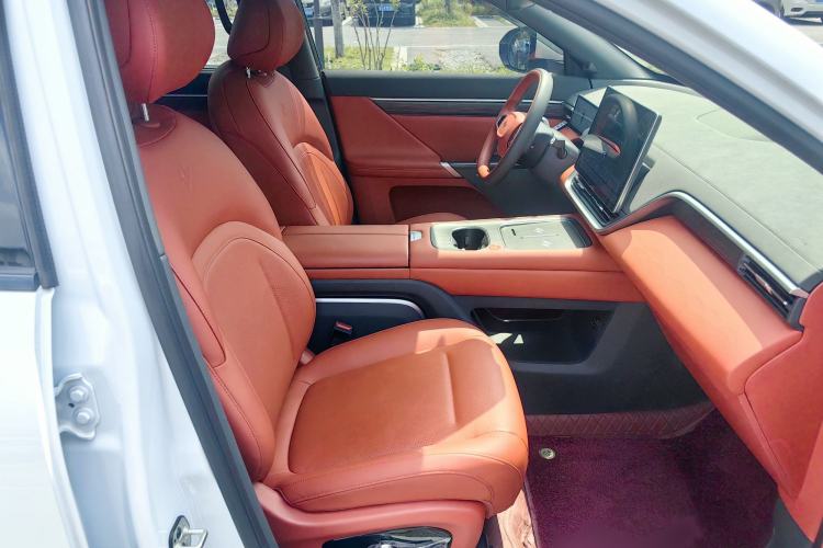 Used Dongfeng eπ eπ008 2024 210Max Range-Extended Version 6 Seats