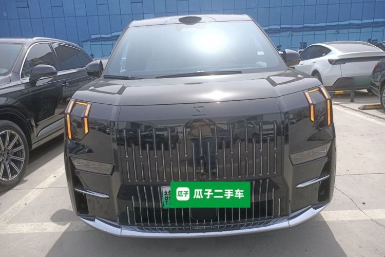 Used Zeekr 009 2024 7-Seater Aisle Version 108 kWh
