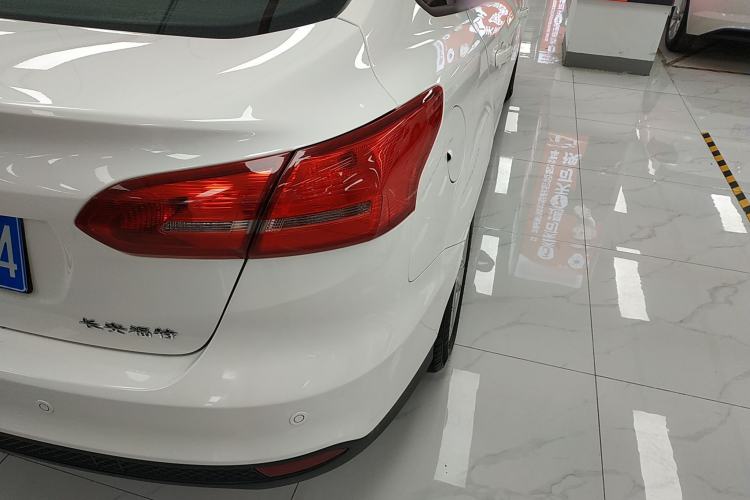 Used Ford Focus 2015 Sedan 1.6L Automatic Trend Model