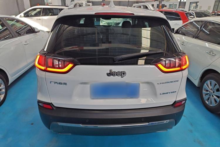 Used Jeep Cherokee 2019 2.0T Two-Wheel Drive Smart Enjoyment Version China VI