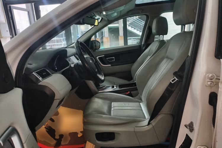 Used Land Rover Discovery Sport 2016 2.0T SE Left Front Seat