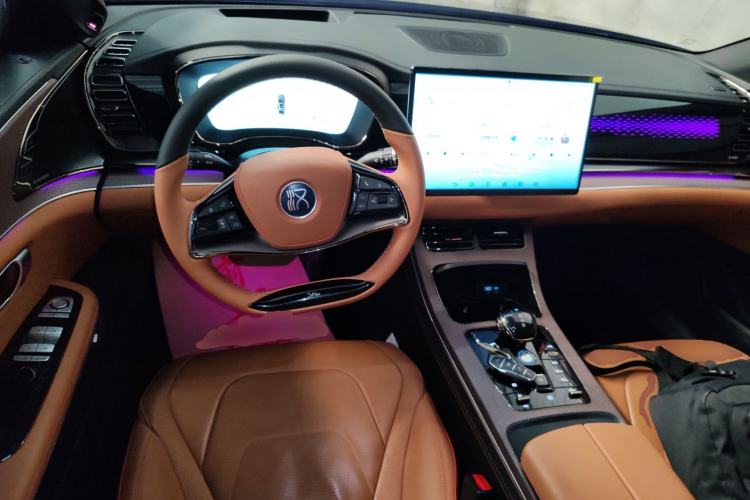 Used BYD Han 2022 DM-i 242km Flagship Model