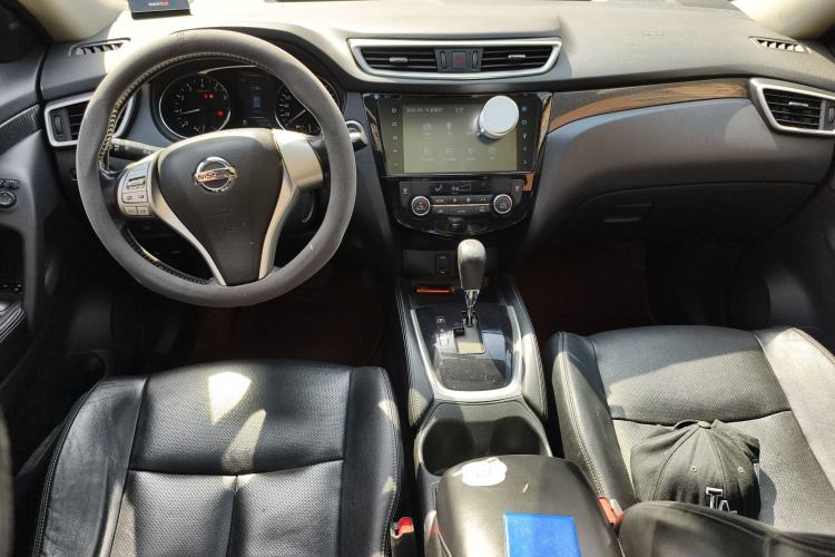 Used Nissan X-Trail 2014 2.5L CVT Luxury Edition 4WD
