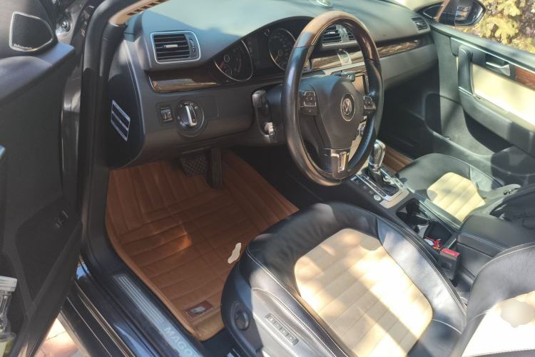 Used Volkswagen Magotan 2012 3.0 FSI Flagship Edition Driver Seat