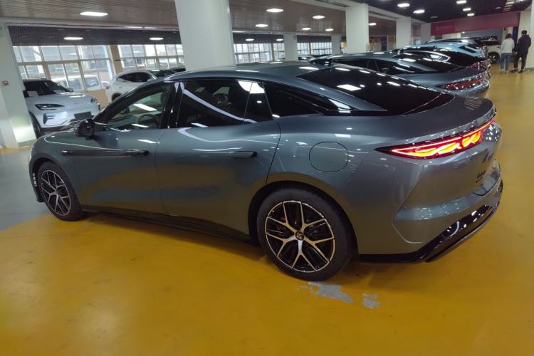 Used BYD Han L 2025 DM-p Four-Wheel-Drive LiDAR Flagship Model