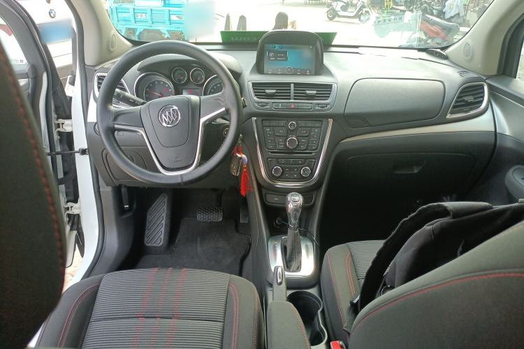 Used Buick Encore 2015 1.4T Automatic Two-Wheel Drive Urban Elite Version
