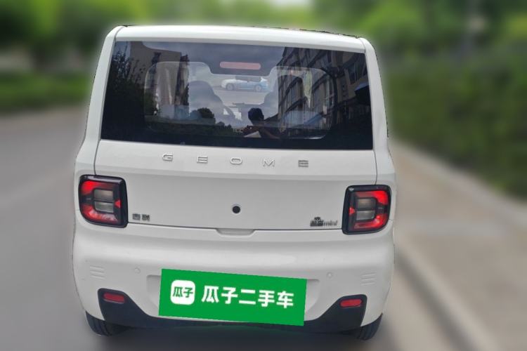 Used Geely Galaxy Panda 2023 Panda Mini 200km Endurance Bear
