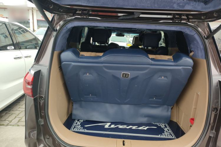 Used Buick GL8 2021 ES Land Cruiser 653T Luxury Edition