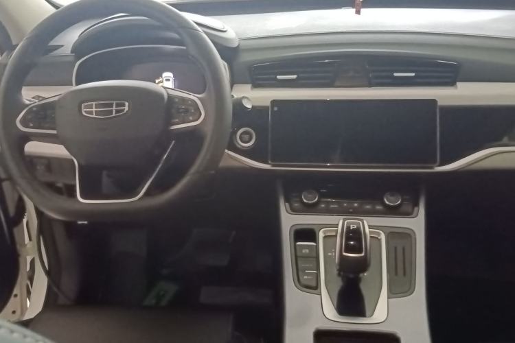 Used Geely Auto Emgrand X7 Sport 2021 1.8TD DCT Two-Wheel Drive Asian Games Comfort Edition Center Console