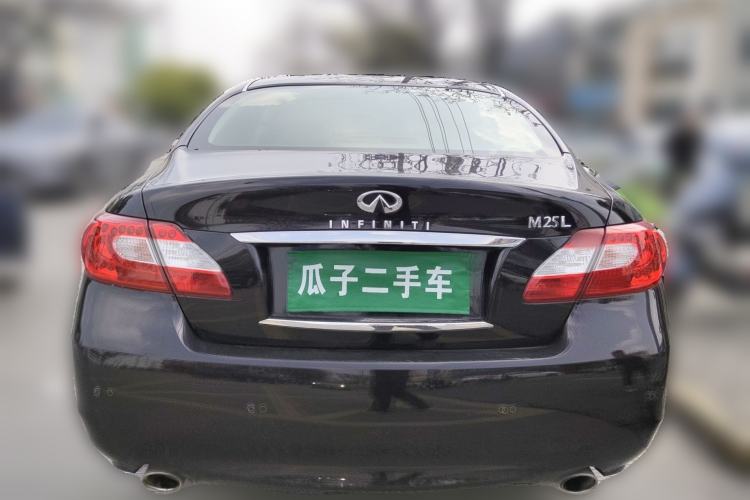Used Infiniti M Series 2012 M25L Elegance Edition
