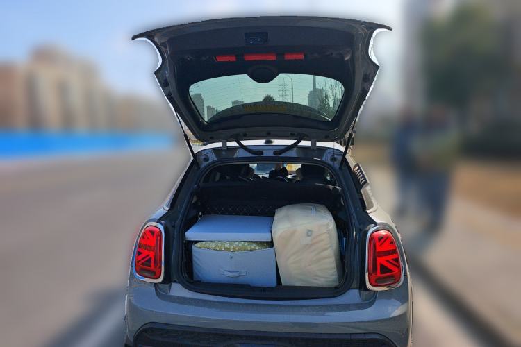 Used MINI MINI 2022 Updated 2.0T COOPER S Classic Edition Five-Door Version