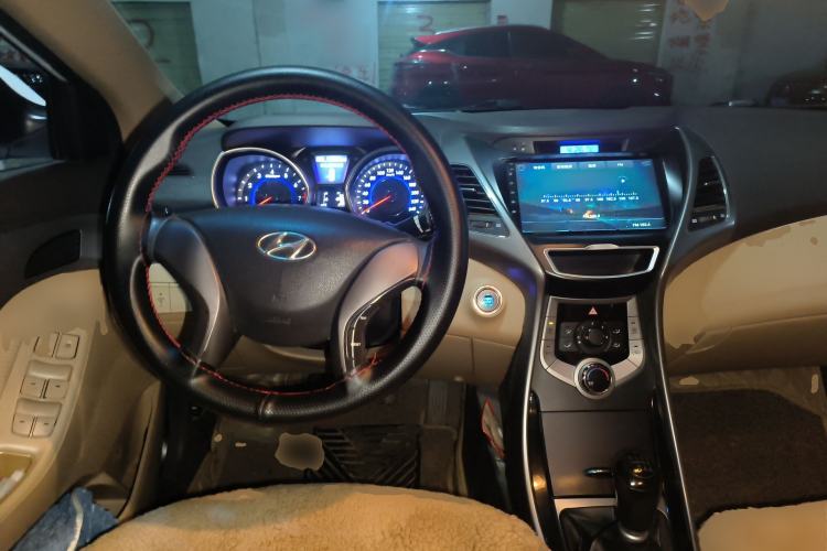 Used Hyundai Elantra (5th Generation / Langdong) 2012 1.6L Manual Leading Model Steering Wheel