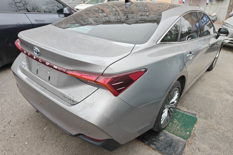 Used Toyota Avalon 2019 Dual-Engine 2.5L XLE Prestige Version China VI Standard