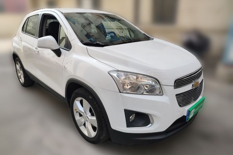 Used Chevrolet Trax 2014 1.4T Automatic Two-Wheel Drive Comfort Version Front Right 45 Deg