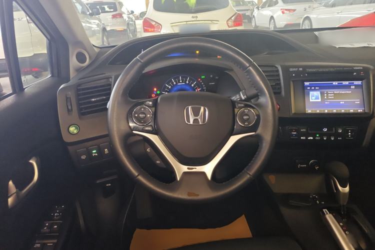 Used Honda Civic 2014 1.8L automatic luxury edition